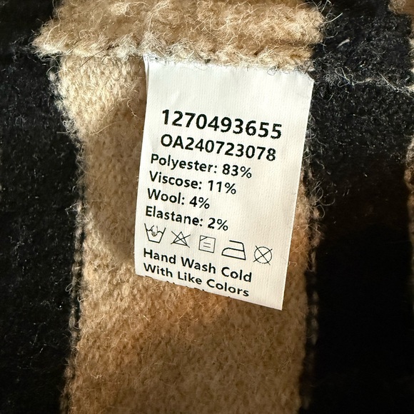 SOLD🚫 Commence Oversized Striped Sweater - Picture 8 of 9